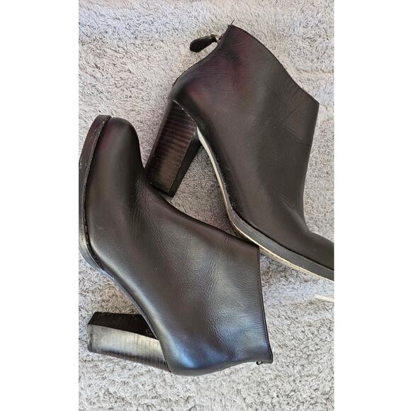 Land's End Rowe Back Zip Leather Stacked Heel Ankle Booties Women Size 7B Black - Picture 2 of 8